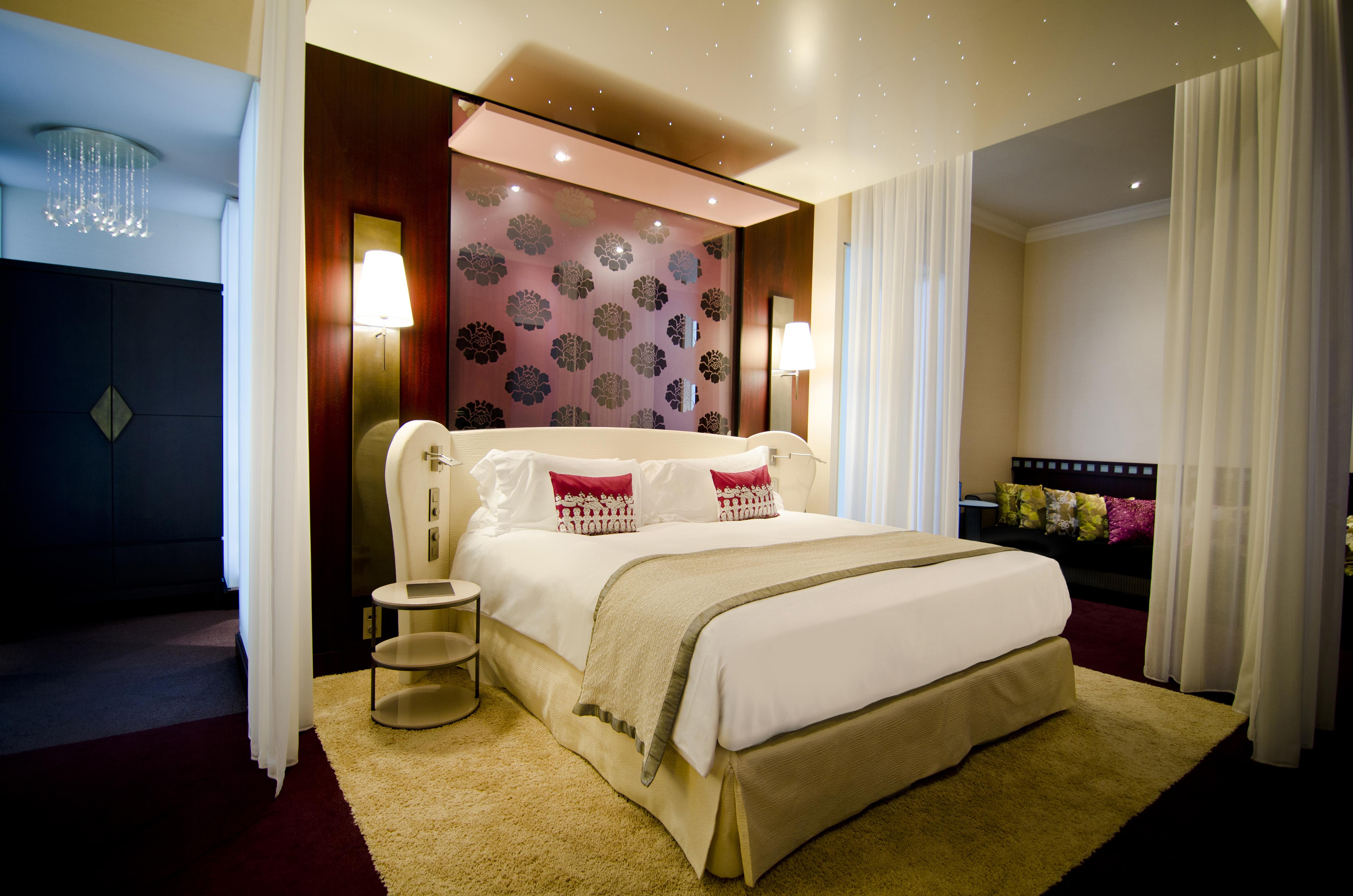 Sofitel Legend The Grand Amsterdam Hotel Екстериор снимка A suite at the Mandarin Oriental, Paris