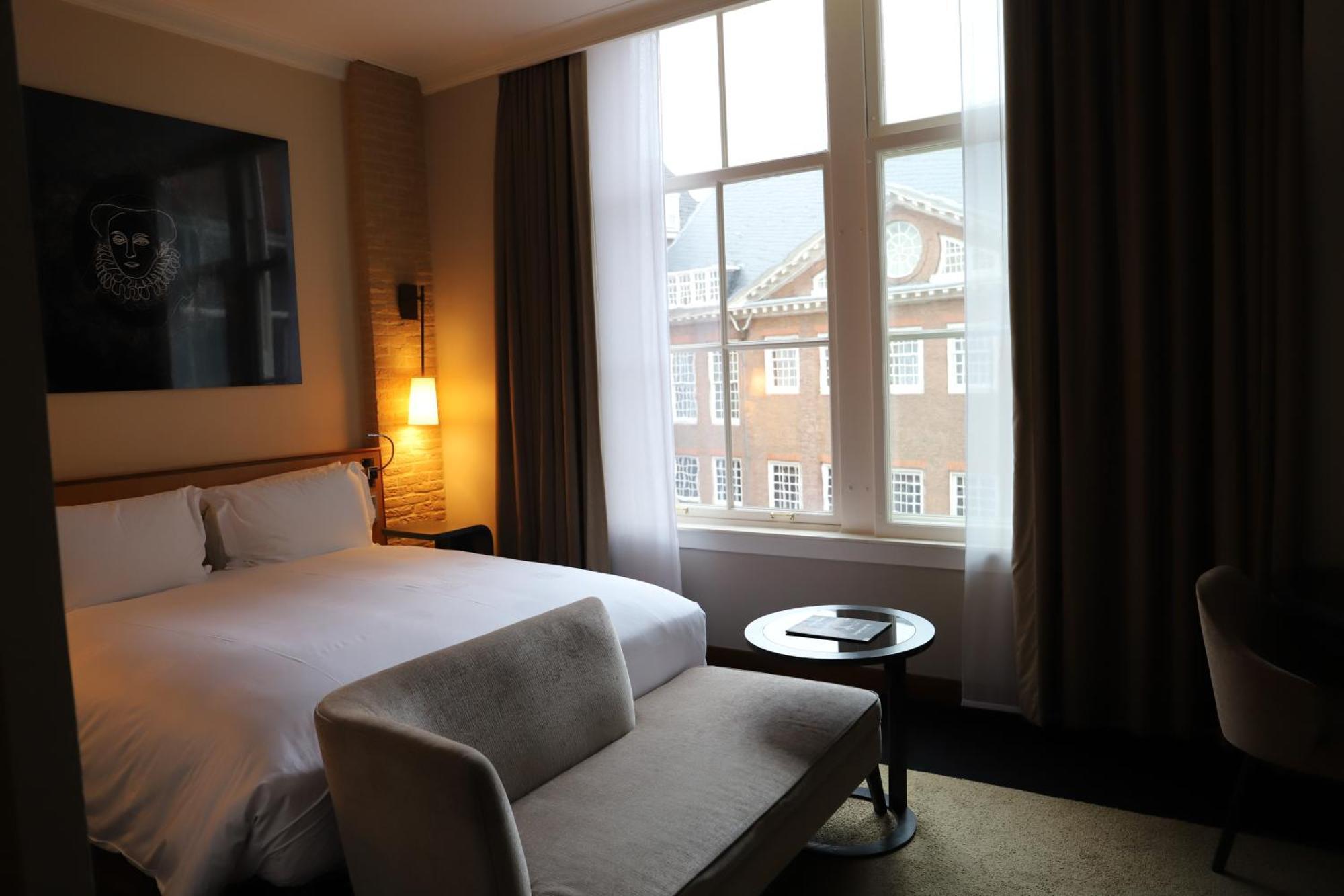 Sofitel Legend The Grand Amsterdam Hotel Екстериор снимка A room at the hotel
