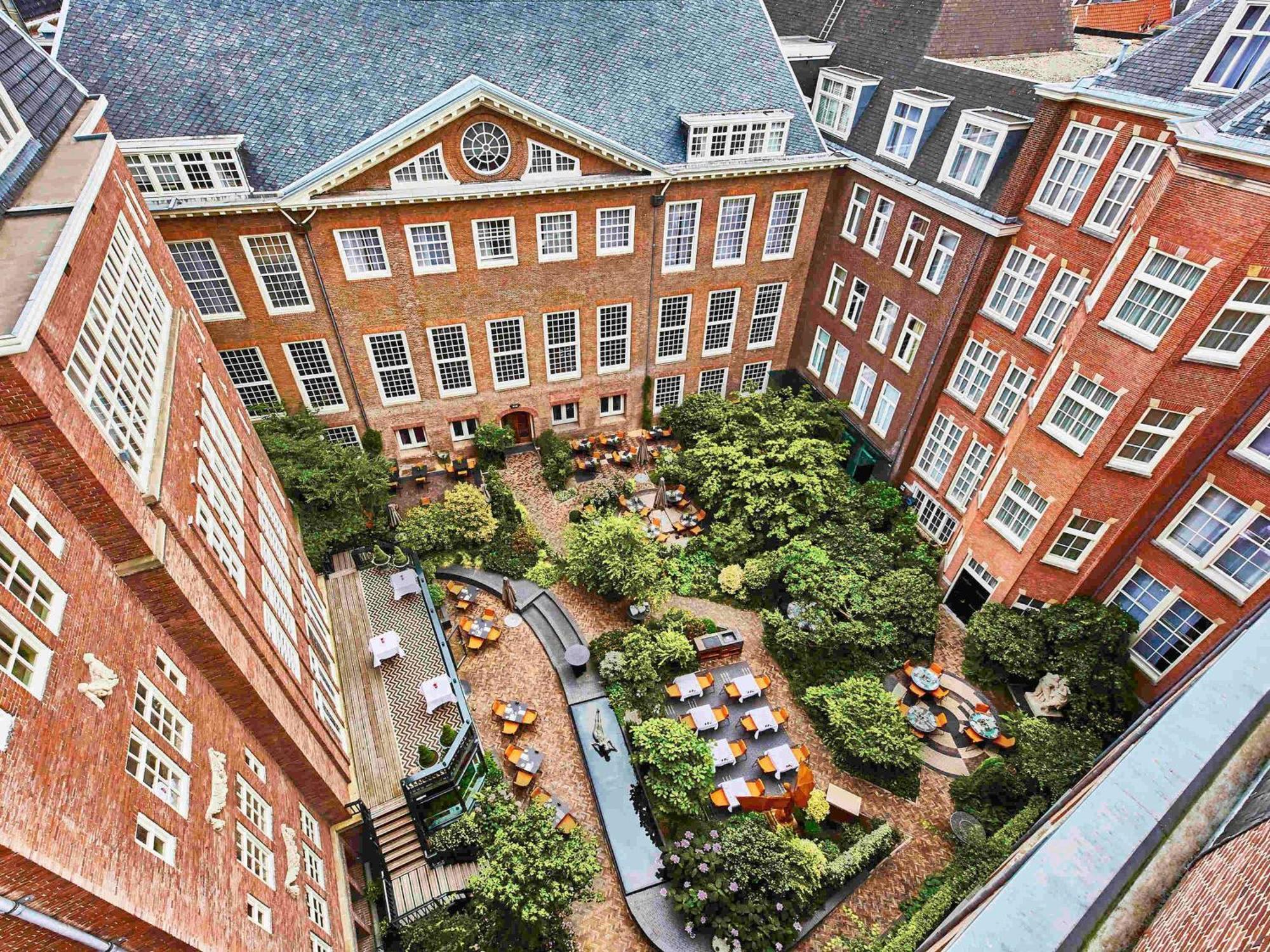 Sofitel Legend The Grand Amsterdam Hotel Екстериор снимка The courtyard of the Begijnhof